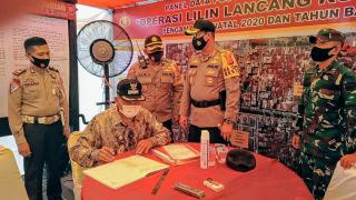 Kapolresta Pekanbaru Tinjau Pos PAM Pengamanan Natal dan Tahun Baru