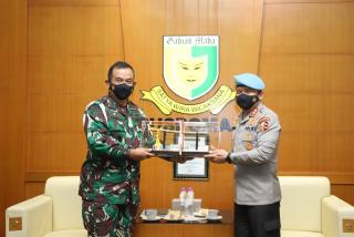 Kadiv Propam Polri Kunjungi Danpuspom AD, Perkuat Sinergitas Penegakkan Disiplin Anggota TNI-Polri
