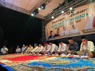 Ada Ustaz Abdul Somad di Lapangan RPH (Rumah Potong Hewan)Polisi Perketat Keamanan.