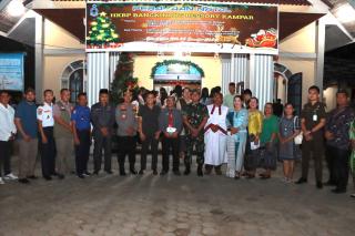 Polres Kampar Patroli Skala Besar Show Of Force dalam Rangka Pengamanan Perayaan Ibadah Natal dan Ta