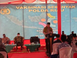 Polda Riau Gelar Vaksinasi Serentak Bagi Para Santri di Kab