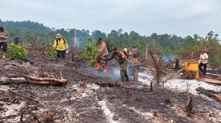 Kodam XIX/Tuanku Tambusai Perkuat Upaya Pemadaman Karhutla, Lahan Gambut dan Akses Sulit Jadi Tantan