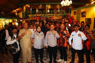 Sinergi Pasca Lebaran, Kapolres Metro Bekasi Rangkul Ormas dan LSM dalam Halal Bihalal