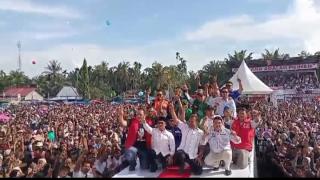 Warga Rohul Melimpah Ruah Hadiri Kampanye Akbar Pasangan Kelmi Amri-Asparaini di Tambusai