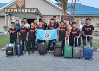 Delapan Siswa SSB Budak Pulau Ikuti Turnamen BLSPI Nasional di Cirebon