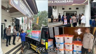 Polresta Pekanbaru Kawal Ketat Pergeseran Kotak Suara Hasil Pleno PPK Rumbai Barat dan Sail