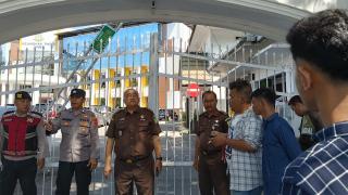 Aksi Di Kejati Jambi, KMPA Meminta Perusak Hutan Yang Bertopengkan BUMN Untuk Diproses