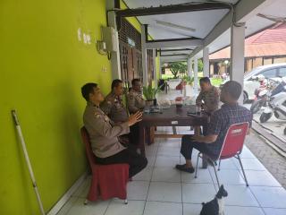 Patroli sambang  di PPK Kecamatan Tuah Karya