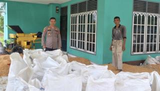 Polsek Tapung Hilir Hasilkan 4 Ton Jagung Pipil Siap Dijual Ke Bulog Tandun Melalui Bulog Kampar