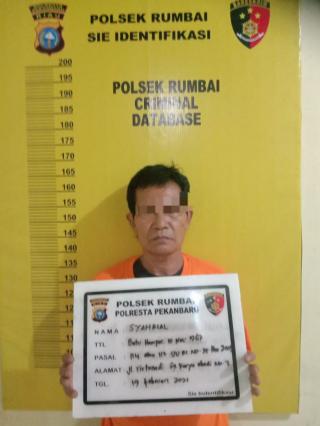 Pengedar Narkotika Jenis Sabu Sedang berada dalam Pondok Kolam Ikan, Diamankan Polisi