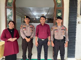 Giat Minggu Kasih Polres Kuansing di Gereja HKBP Pardomuan Nauli Teluk Kuantan Kabupaten Kuansing