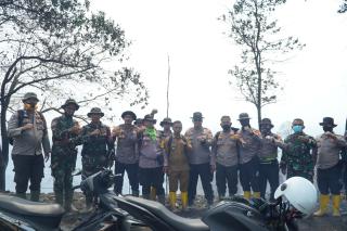 Doa Minta Hujan, Polres Rohul dan Tim Optimis Padamkan Karhutla di Marga Mulya