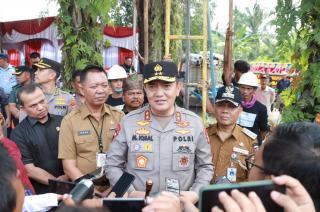 Polda Riau Memberikan 23 bantuan sumur Bor dan15 pompa Air