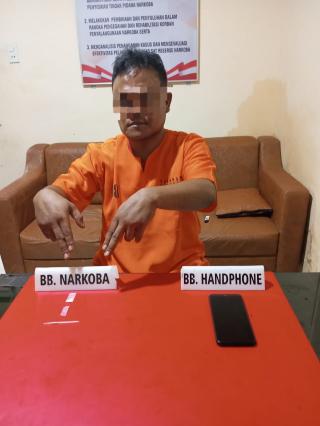Tim Ojoloyo Polres Kampar Ringkus Pengedar Sabu di Kumantan, Amankan 0,26 Gram Barang Bukti!  