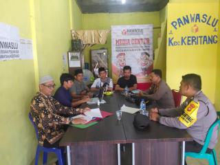 Menuju Pemilu Damai 2023 2024 Kapolsek Keritang Berkunjung Ke kantor Panwaslu