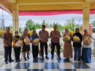 Tiada Hari yang Lebih Indah Selain Berbagi, Kapolsek Kampar Kembali Tebar Kepedulian Lewat Program J