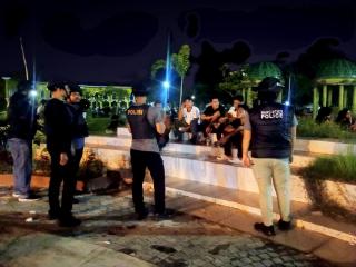 Tim Raga Res Kampar Patroli Malam Hari, Kasat Samapta Beri Himbauan Humanis Untuk Jaga Keamanan Bang
