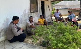 Bhabinkamtibmas Desa Adijaya Polsek Tebing Tinggi melaksanakan Sambang sampaikan himbauan Kamtibmas