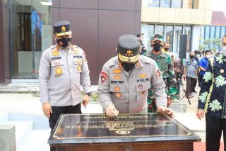 Wakapolri Resmikan Gedung Pelayanan Publik Terpadu Polda Riau