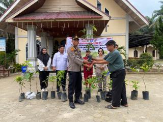 Green Policing Goes to Church, Kapolres Kampar: Wujud Kepedulian Polri, Jaga Kamtibmas & Kelestarian