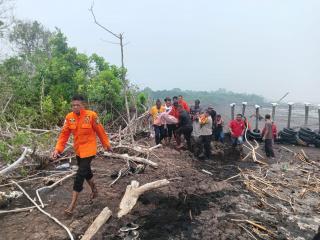 Dua Remaja Tewas Terseret Gelombang di Pantai Senekip Bantan, Satu Korban Selamat