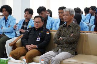 Mahasiswa Sosiologi Universitas Riau Laksanakan Praktikum Sosiologi Politik di KPU Provinsi Riau