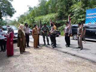 Kapolres bersama Pemkab Kuansing Tinjau Pos Penyekatan Mudik