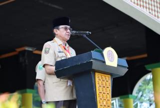 Pimpin Upacara Hari Pramuka Ke-62,Bupati H.Muhammad Wardan Harapkan Gerakan Pramuka Inhil Semakin Ja