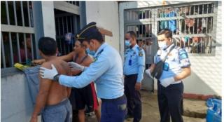 Lapas Kelas II.B Pasir Pengaraian Razia Blok Hunian WBP