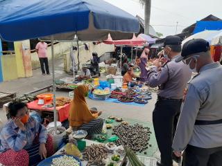 Polsek Rumbai Pesisir Tegur Lima Pengendara Motor Tak Pakai Masker