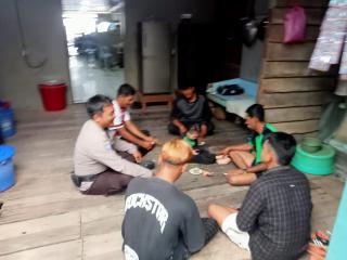 Demi Terwujudnya Pemilu Damai 2024, Kapolsek Concong Sampaikan Pesan Kamtibmas Kepada Kaum Milineal