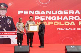 KPU Provinsi Riau Raih Lagi Dua Penghargaan pada Akhir Tahun 2024