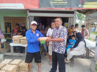 Polres Kampar Bagikan 48 Papan Telur Kepada Sabuk Kamtibmas Himbau Sinergi Jaga Keamanan Bangkinang 