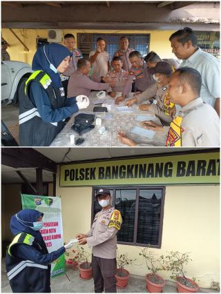 Sidokkes Polres Kampar Periksa Kesehatan Personel Polsek Bangkinang Barat