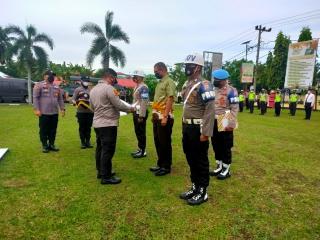 Polres Kampar Gelar Upacara PTDH Salahsatu Personel Yang Terbukti Langgar Kode Etik