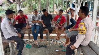 Menjelang Pemilu 2024,Bhabinkamtibmas Sambangi Warga Desa Pancur Bahas Tentang Kamtibmas