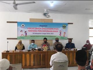 Dinas Sosial Kab. Lingga Bersama KPPAD Menggelar Acara (FGD) Di Kecamatan Selayar