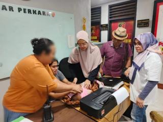 Korem 031 Bersama Polsek Lima Puluh Riau Berhasil Bongkar Sindikat Perdagangan Bayi Online