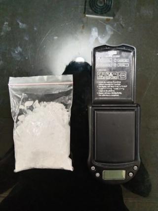 Tim Opsnal Polsek Bukit Raya Amankan Pasutri dan Seorang Tersangka Penyalahgunaan Narkotika.