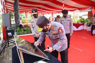 Kapolri Resmikan Kampung Tangguh dan Aplikasi Polisi Dulur Kito, Saat Kunjungan Kerja ke Palembang