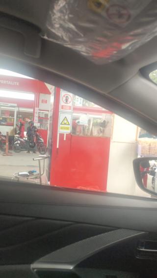 Petugas SPBU 14.282.683 di Jalan SM Amin Kota Pekanbaru Arogan Dan Ucapannya Kasar
