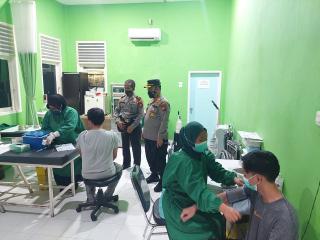 Serius Tangani Covid19 Jelang Ramadhan, Kapolresta Pekanbaru Pimpin Patroli Vaksin