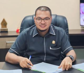 Ketua DPRD Indragiri Hilir Soroti Kebijakan Pemerintah yang Perlu Dievaluasi