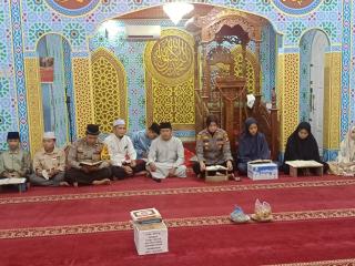 Kapolsek Kampar Berbagi Kebahagiaan di Bulan Ramadan, Tadarus dan Sahur Bersama Warga