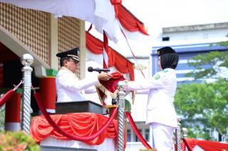 Bupati Inhil H. Muhammad Wardan Inspektur Upacara HUT RI Ke-78