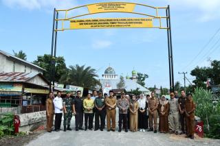 Kapolres Kampar Meresmikan Kampung Tangguh Bebas Narkoba di Desa Sepungguk