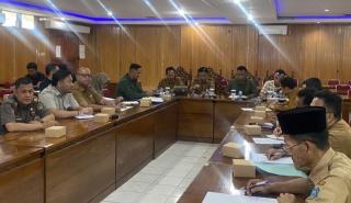 Bupati Jarang Datang, Hasil Rapat Internal Timdu PKS Tanjab Barat Selalu Ngambang!