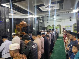 Polres Kampar Jaga Kemanan dan Ketertiban Masyarakat, Pantau Sholat Tarawih Keliling di Bangkinang