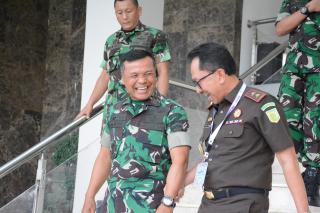 Danrem 031/Wira Bima Bersilaturahmi ke Kejaksaan Tinggi Riau