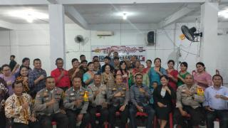 Polresta Pekanbaru Menggelar Kegiatan Minggu Kasih di Gereja BNKP